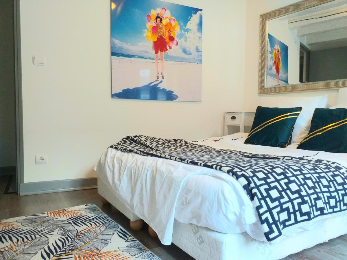 בורז'ה A La Grosse Armee - Dans Hotel Particulier, Hypercentre Avec Garage, Au Calme מראה חיצוני תמונה
